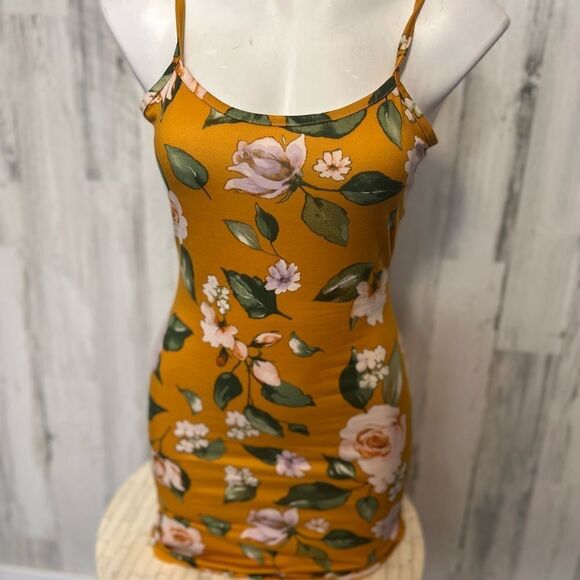 Floral dress - Picture 1 of 5